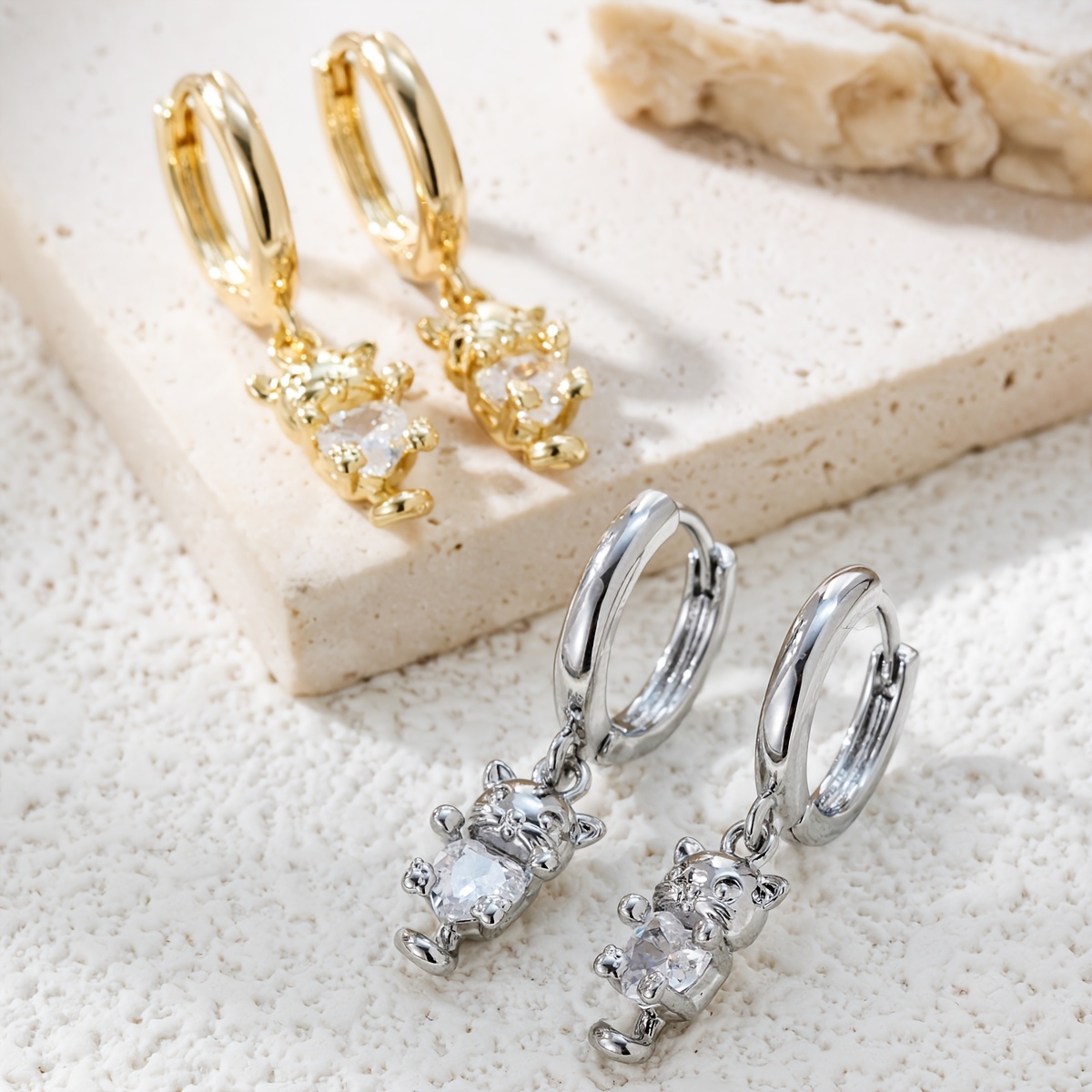 Women's Cute Pet Style Kitten-Shaped Zirconia Earrings